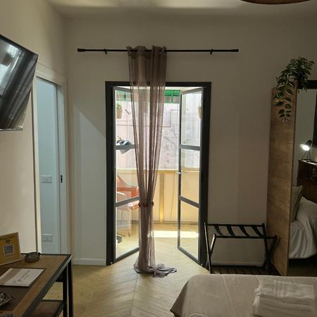 Gennarino Apartments - Panorama Suite With Balcony And Urban Loft Napoli Eksteriør billede
