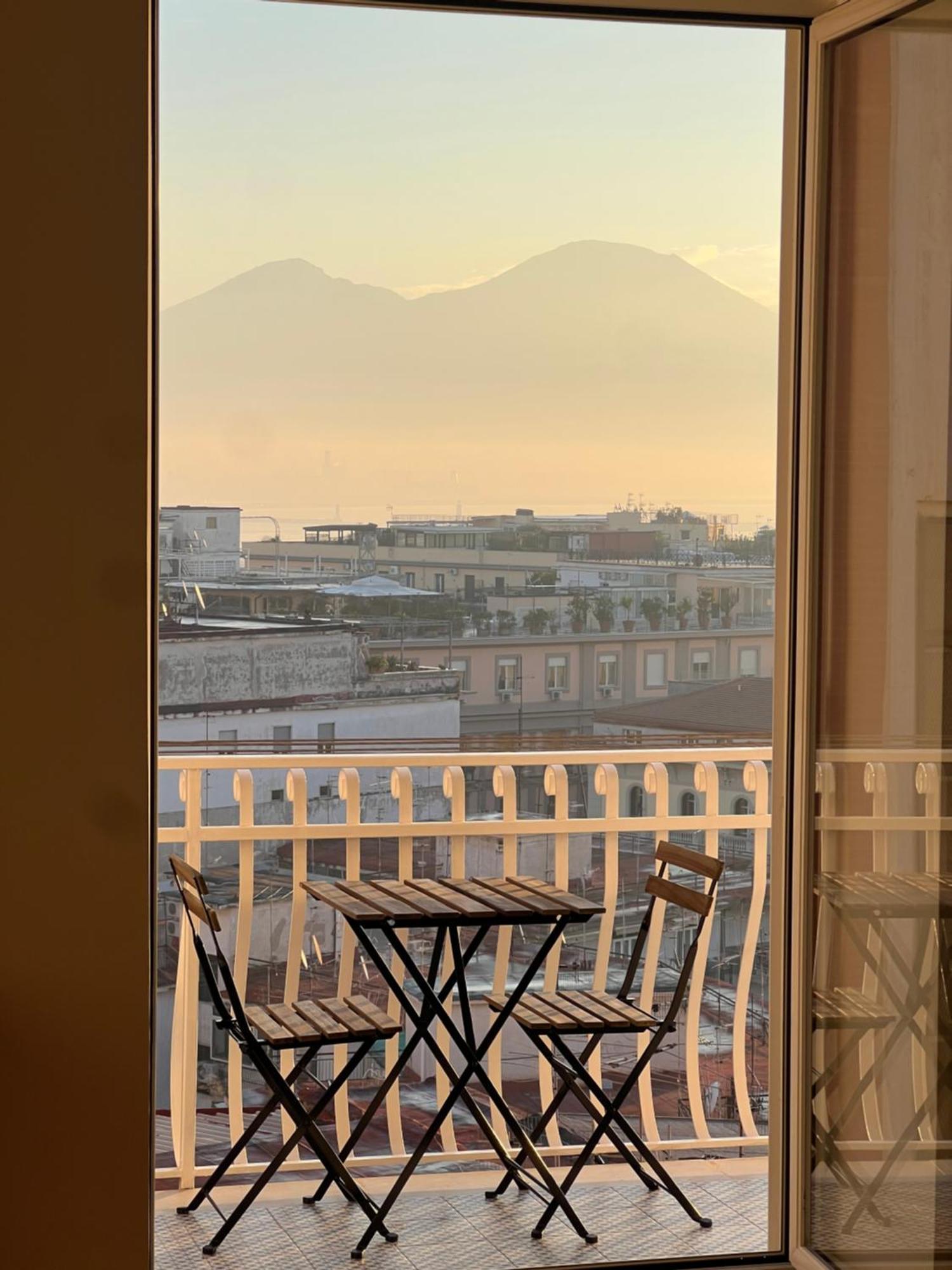 Gennarino Apartments - Panorama Suite With Balcony And Urban Loft Napoli Eksteriør billede