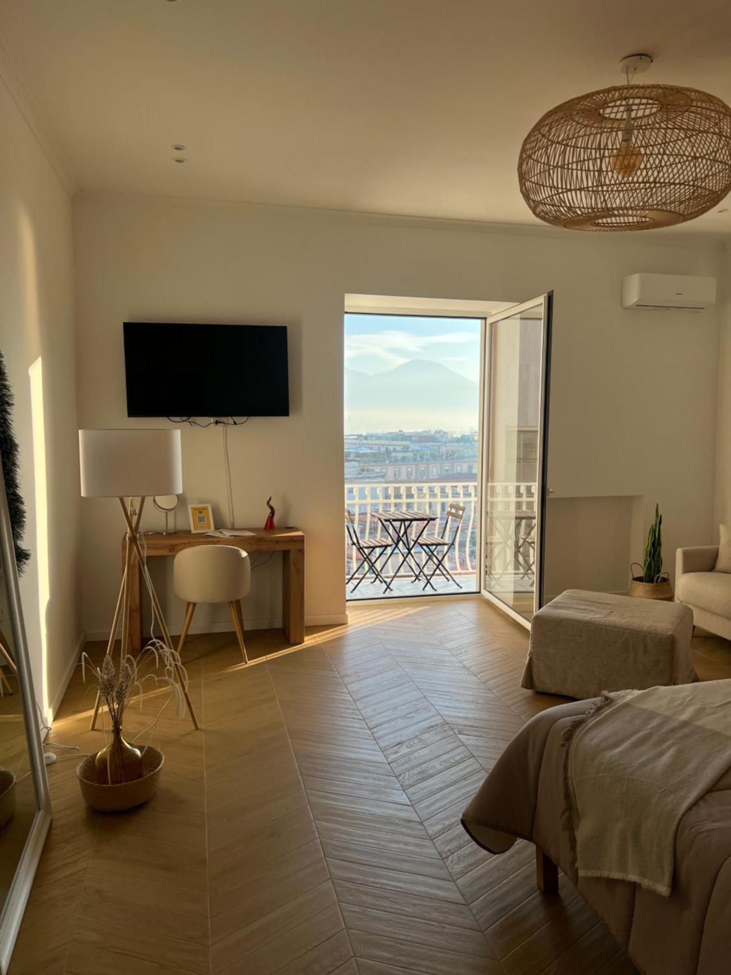 Gennarino Apartments - Panorama Suite With Balcony And Urban Loft Napoli Eksteriør billede