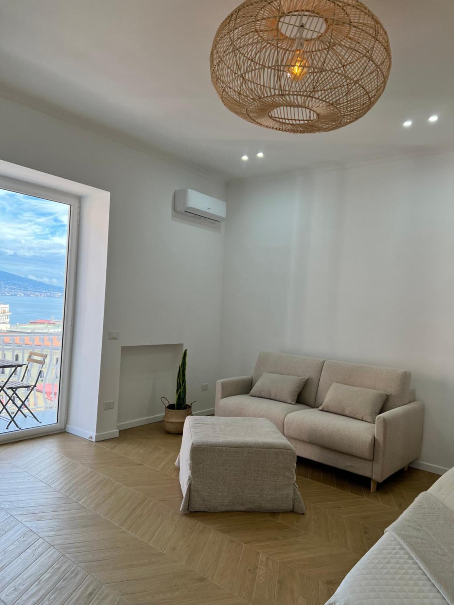 Gennarino Apartments - Panorama Suite With Balcony And Urban Loft Napoli Eksteriør billede